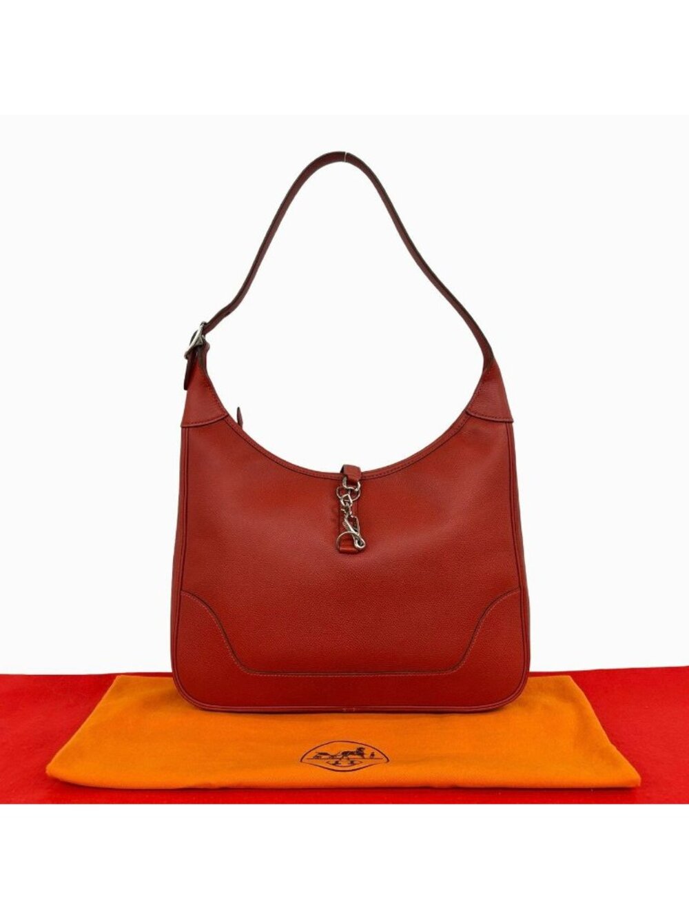 Hermes Trim 31 Veau Epsom Cicada Shoulder Bag Rouge